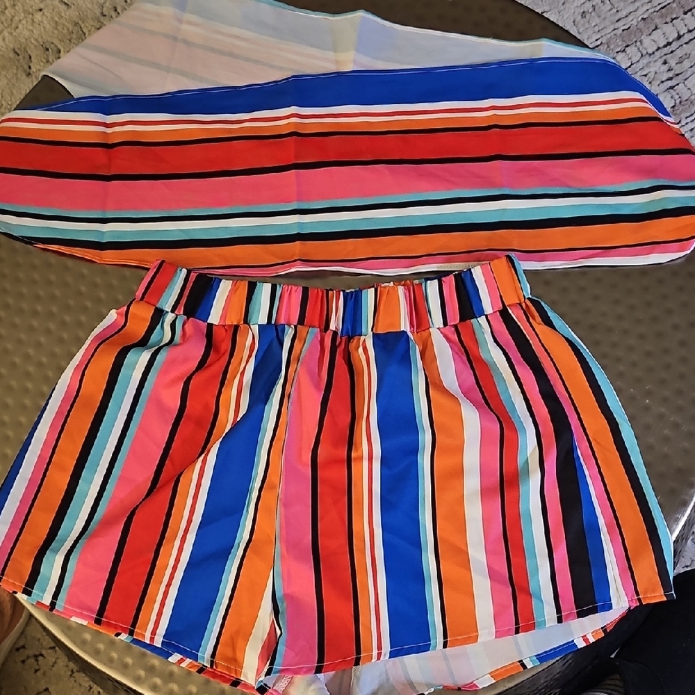 SHEIN Multicolor Striped Women Shorts